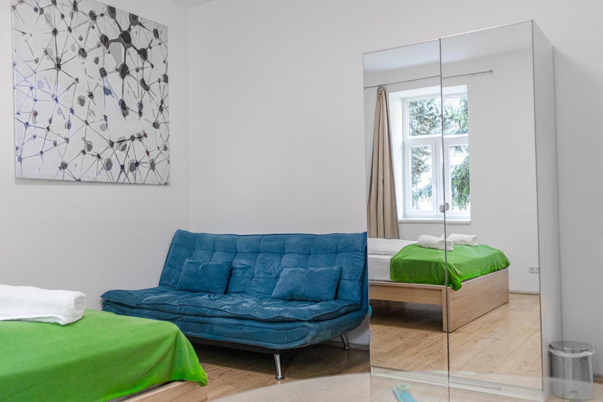 Relaxing 2-Bed Apartment For Extended Visits Виена Екстериор снимка